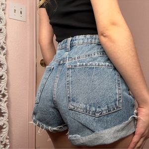 ZARA Mid rise Denim Blue Shorts SZ: 2